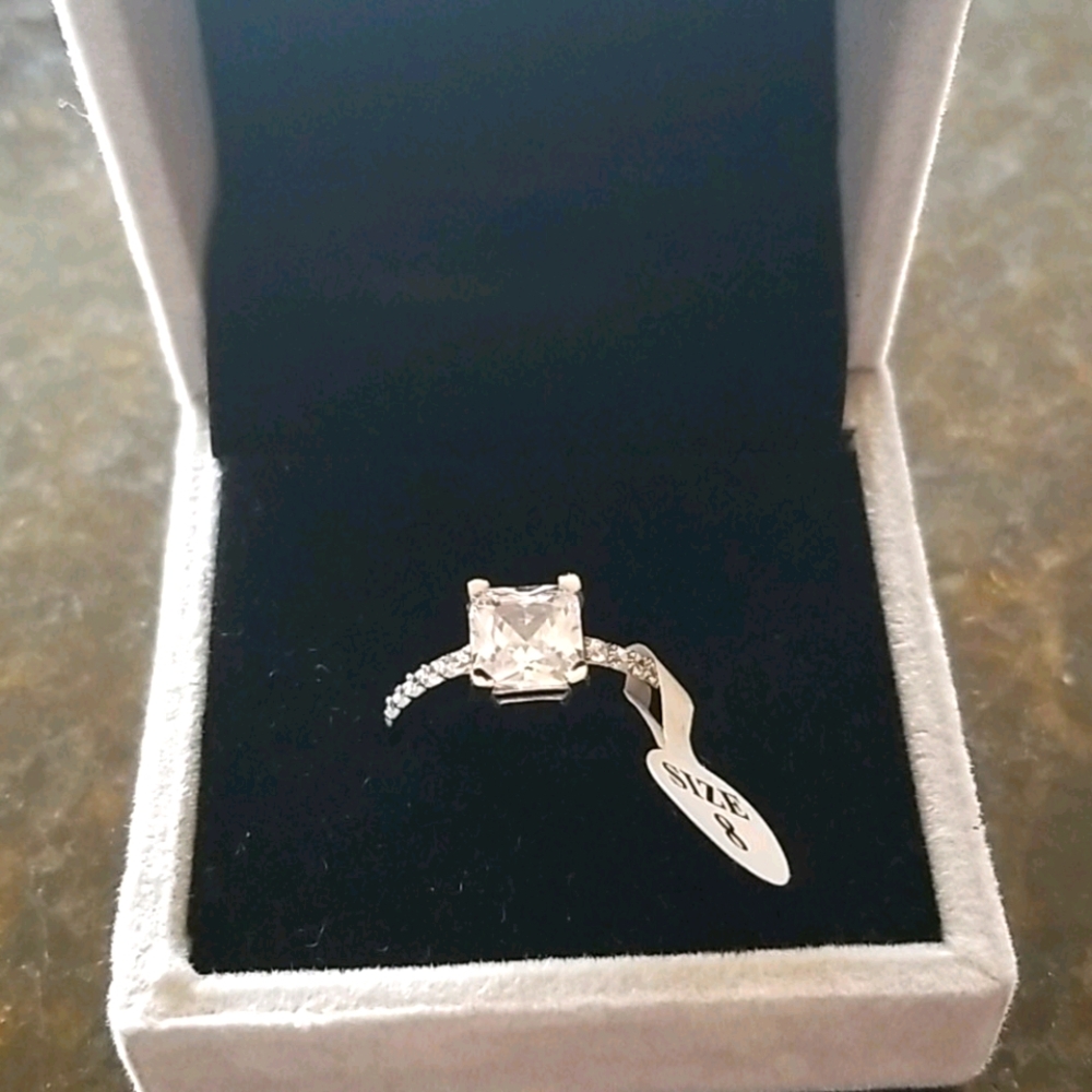SALE! Sterling Silver Princess Cut CZ 3.5 Carat Ring - Picture 2 of 5